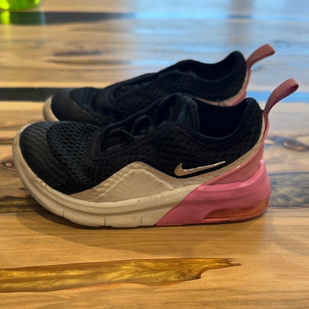 Nike Kids Black and Pink Sneakers